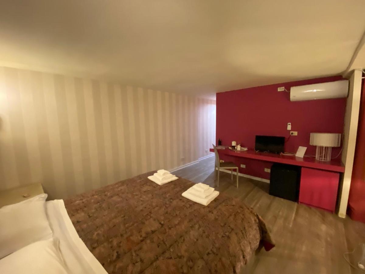 Dante'S Room By Apulia Accommodation Μπάρι Εξωτερικό φωτογραφία